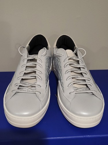 P448 John Croc Women's Embossed Silver Metallic Nebbia Sneaker Shoes Size 38 - Picture 2 of 6