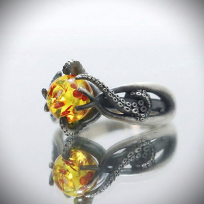 Amber Octopus 925 Oxidized Silver Ring