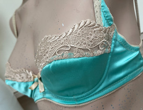 Agent Provocateur 32A 32B 34A aqua silk vintage demi bra
