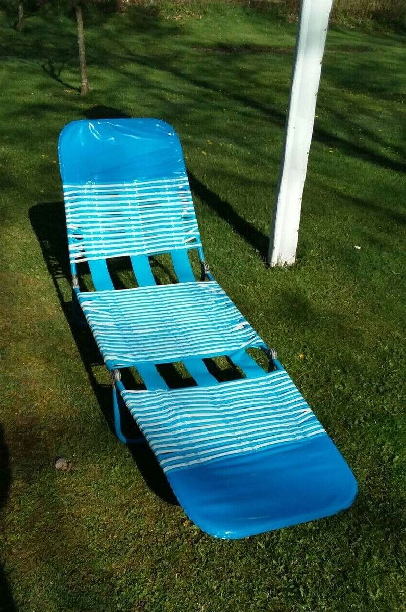 Vintage Folding Metal Chaise Lounge Lawn Beach Chair Vinyl PVC