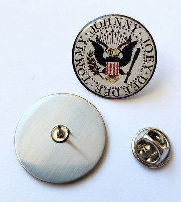 RAMONES PIN MBA 063