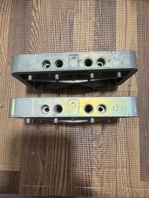 Holley 780 1969 Boss 302 Nos Carburetor Metering Blocks 6213 And 6211 Blem!