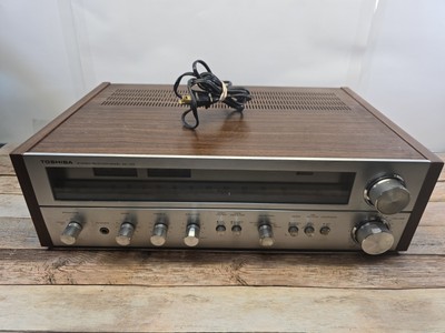 Toshiba SA-725 AM/FM Stereo Receiver Vintage 1978 POWERFUL Tested