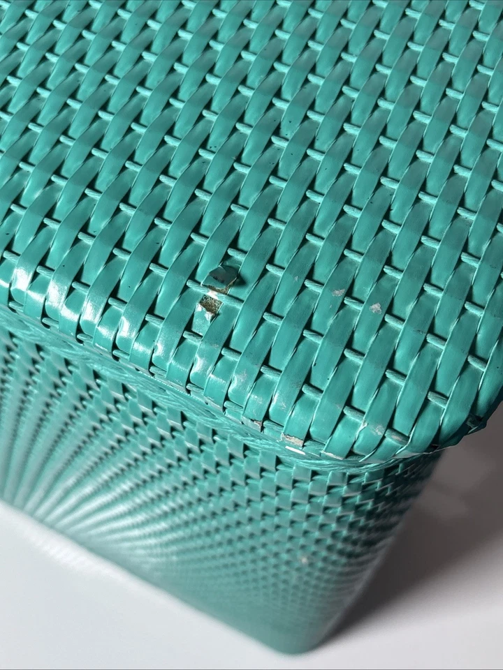 Vintage Redmon Aqua Sea Foam Green Woven Wicker Laundry Clothes Hamper Basket - Image 4 of 4