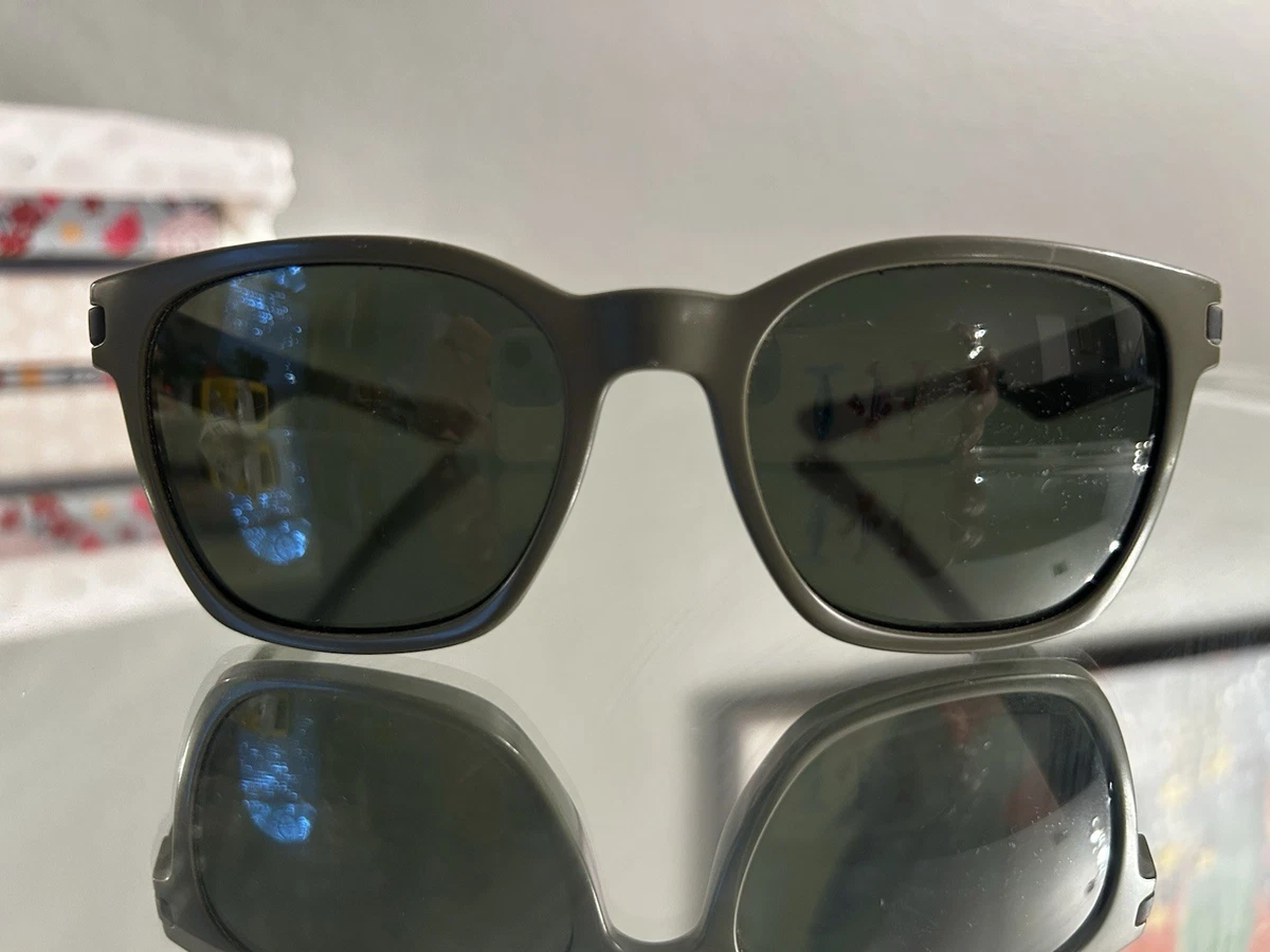 Мужские солнцезащитные очки Oakley Garage Rock - огромный выбор по