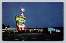 Holiday Inn Syracuse Hotel Exterior with Amenities at Carrier Circle