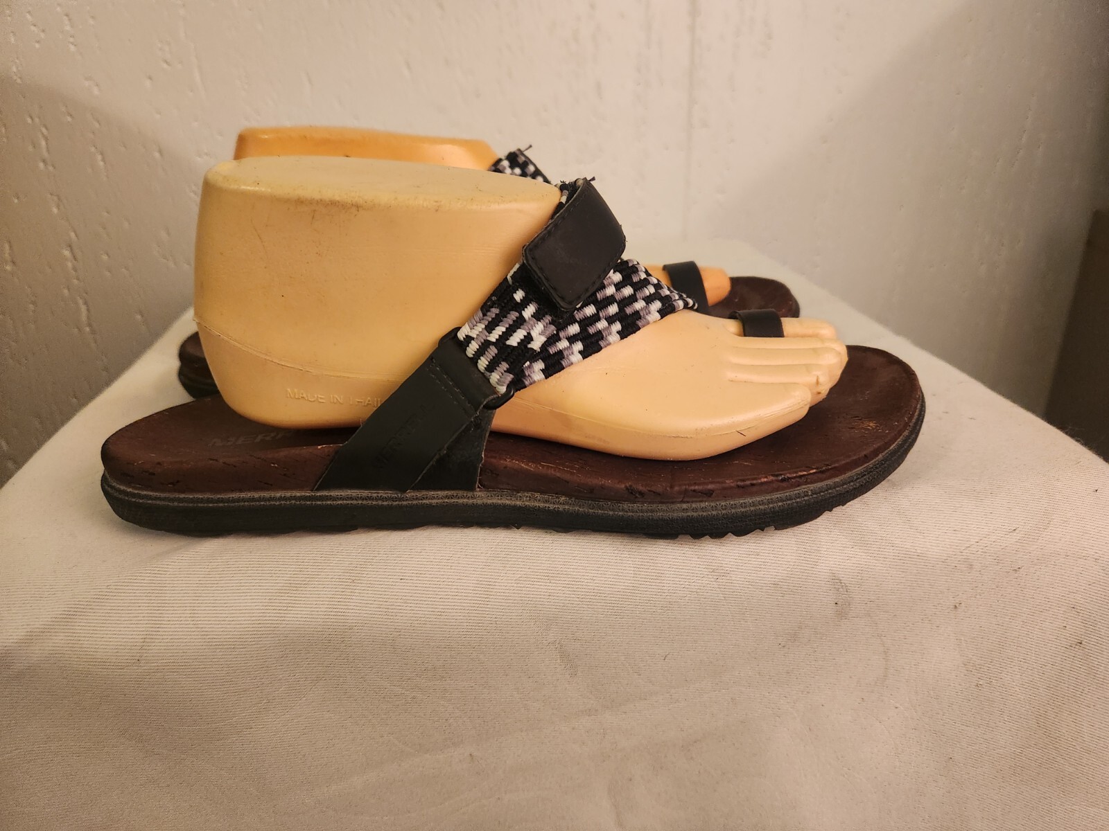 Sandali Merrell Around Town Sunvue donna taglia 10 punta passante tessuto nero #30