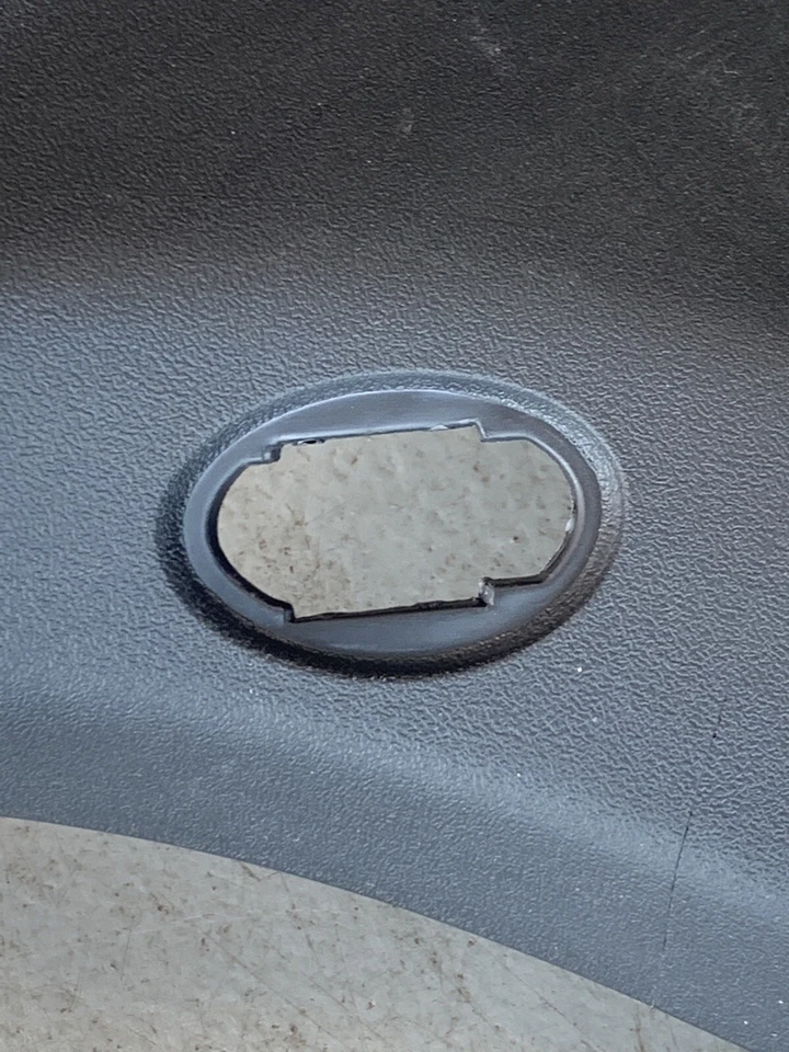 Cubierta inferior del panel de embellecimiento del maletero negro para Audi TT Quattro 2008-2015 8J8867979A OEM Foto 4 de 4