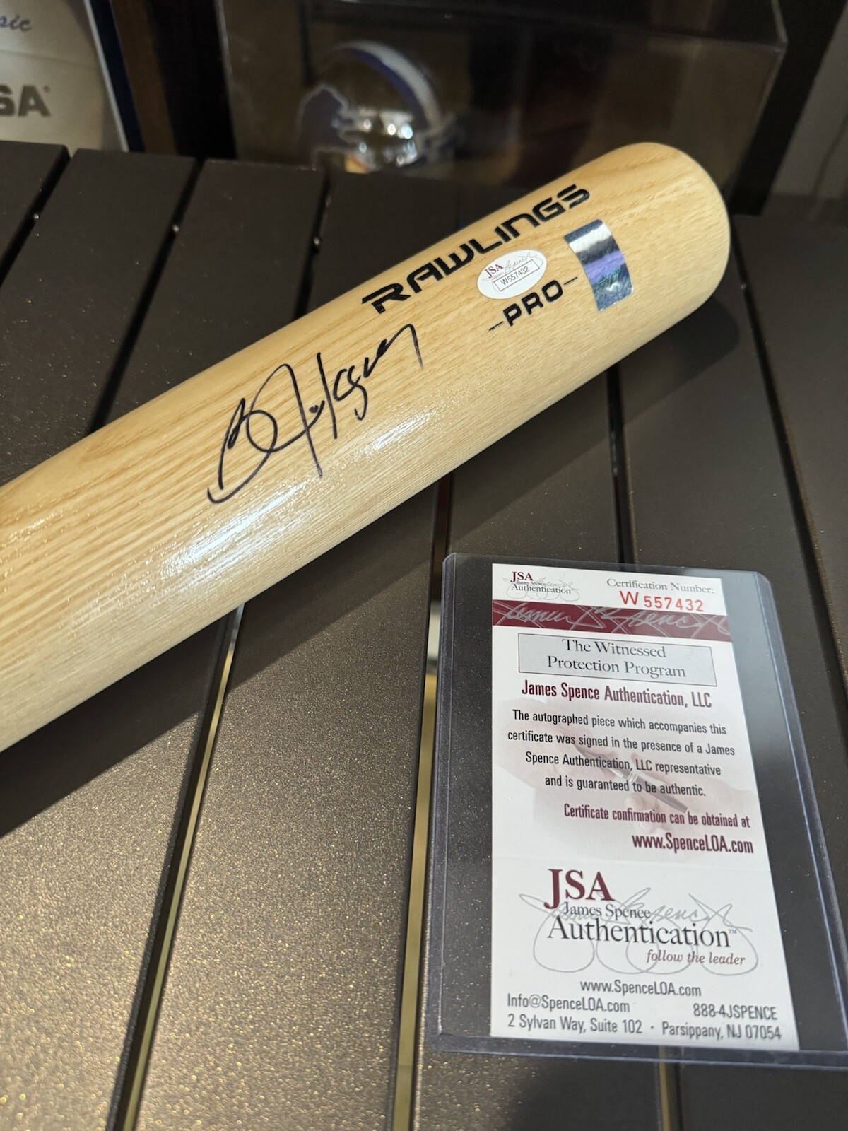 bo jackson Autographed Signed Oakland Raiders RAWLINGS PRO BASEBALL BAT W/ JSA Authentication and JSA 