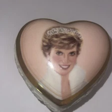 Ardleigh Elliott Princess Diana Music Box Candle In The Wind Trinket Porcelain
