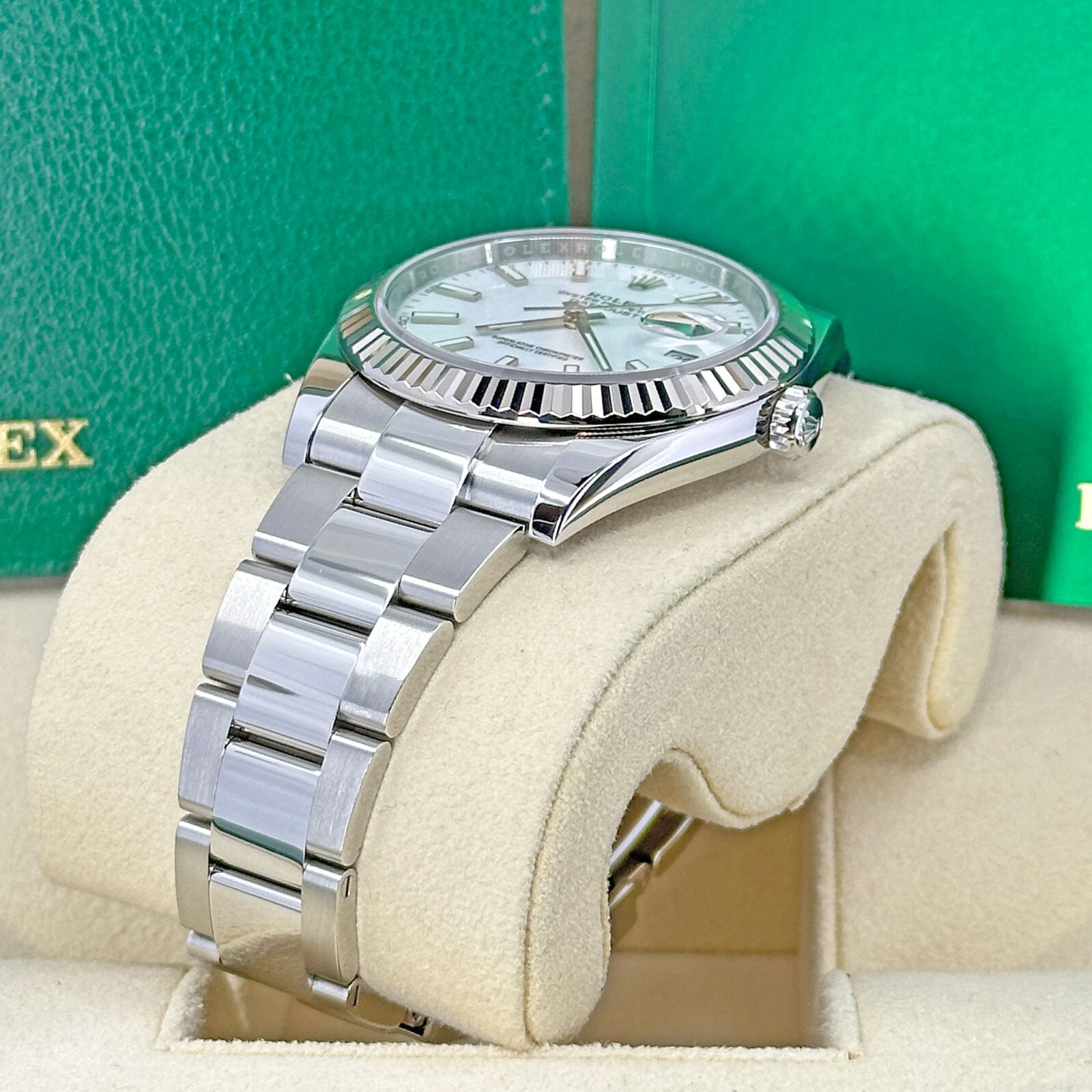 Rolex Datejust 41mm, White Index Dial, Oyster 126334-0009 Mint 2020 image 4