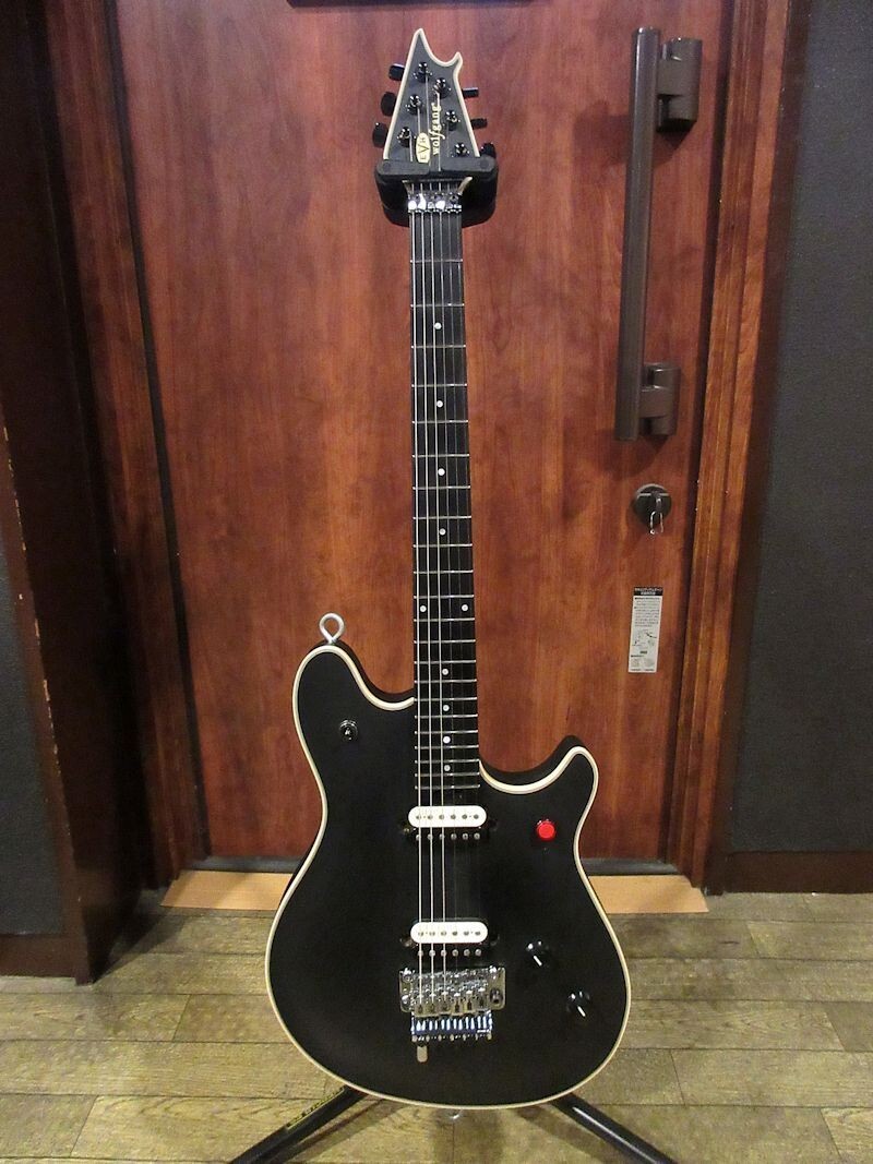 EVH Wolfgang USA Edward Van Halen Signature Ebony Stealth Black electric guitar