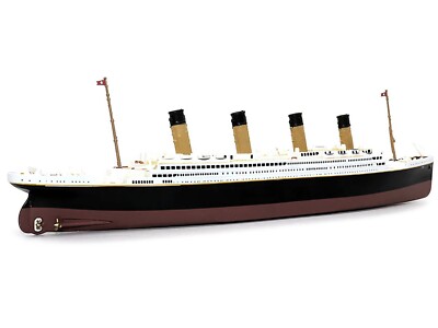 RMS TITANIC PASSENGER SHIP 1/1250 DIECAST MODEL BY LEGENDARY