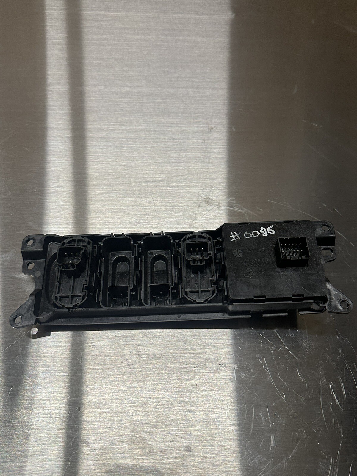 02 2002 03 2003 Dodge RAM 1500 Heated Seat Control Switch 56045612AA