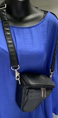 Vintage Black Leather V-Shape Zip Camera Case or Pouch W/Strap 7.5 x 6.5