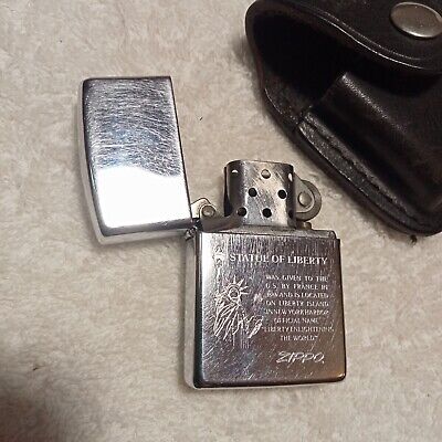 Vintage Zippo Lighter - Statue of Liberty, 1994, with case Vintage Zippo Lighter - Statue of Liberty, 1994, with case
