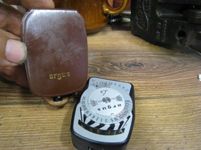 Vintage ARGUS CAMER L3 Light Meter, w/Leather case, made in West Germany