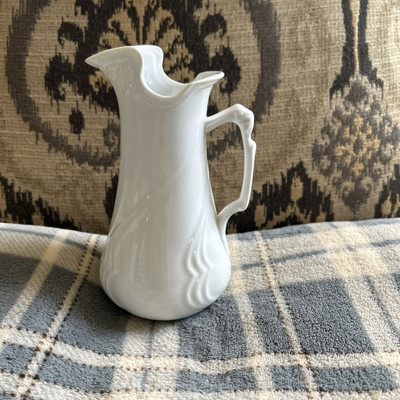 I Godinger & Co White Embossed Pitcher ~Bud Vase Home Essentials And Beyond. New