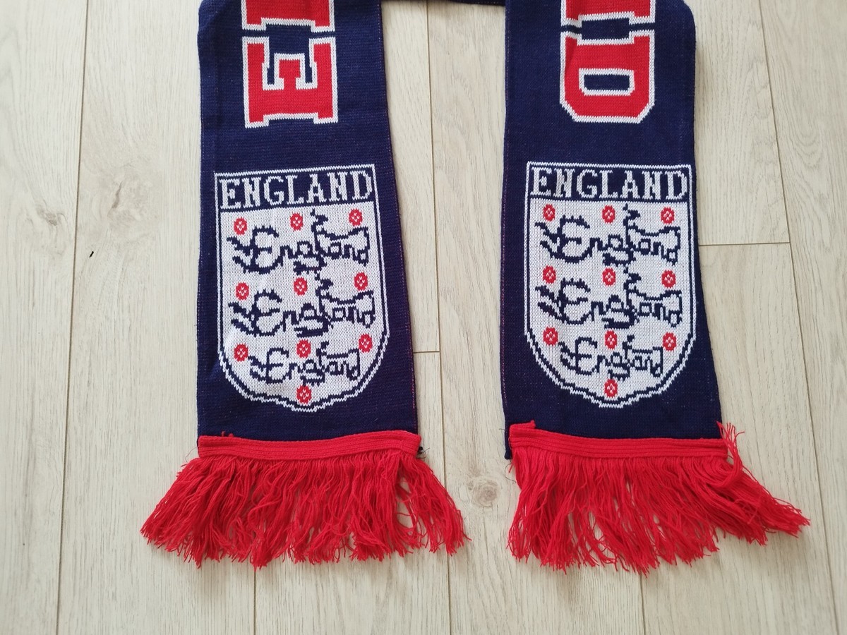 記念グッズ vintage UNITED CELTS football scarf s-l1200.jpg
