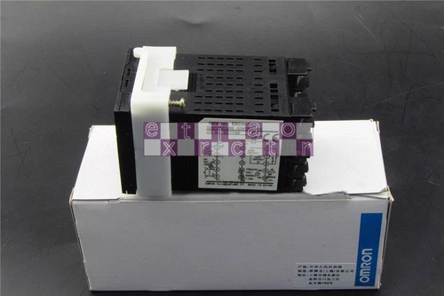 1PCS NEW Omron E5CN-C2T 100-240VAC Temperature Controller