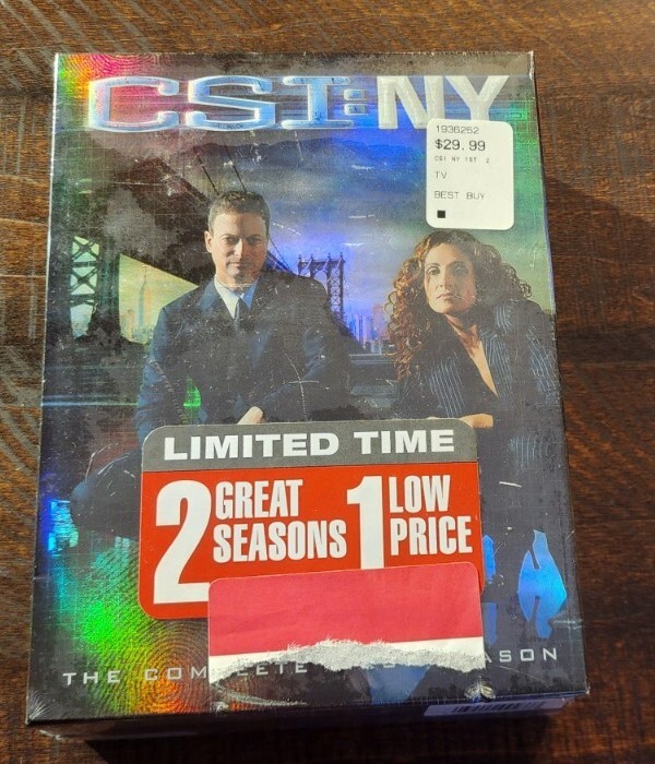 DVD「CSI:NY シーズン2 コンプリートDVD-BOX 1〈4枚組〉」 Amazon.co.jp: CSI:NY コンパクト DVD‐BOX シーズン2 : ゲイリー