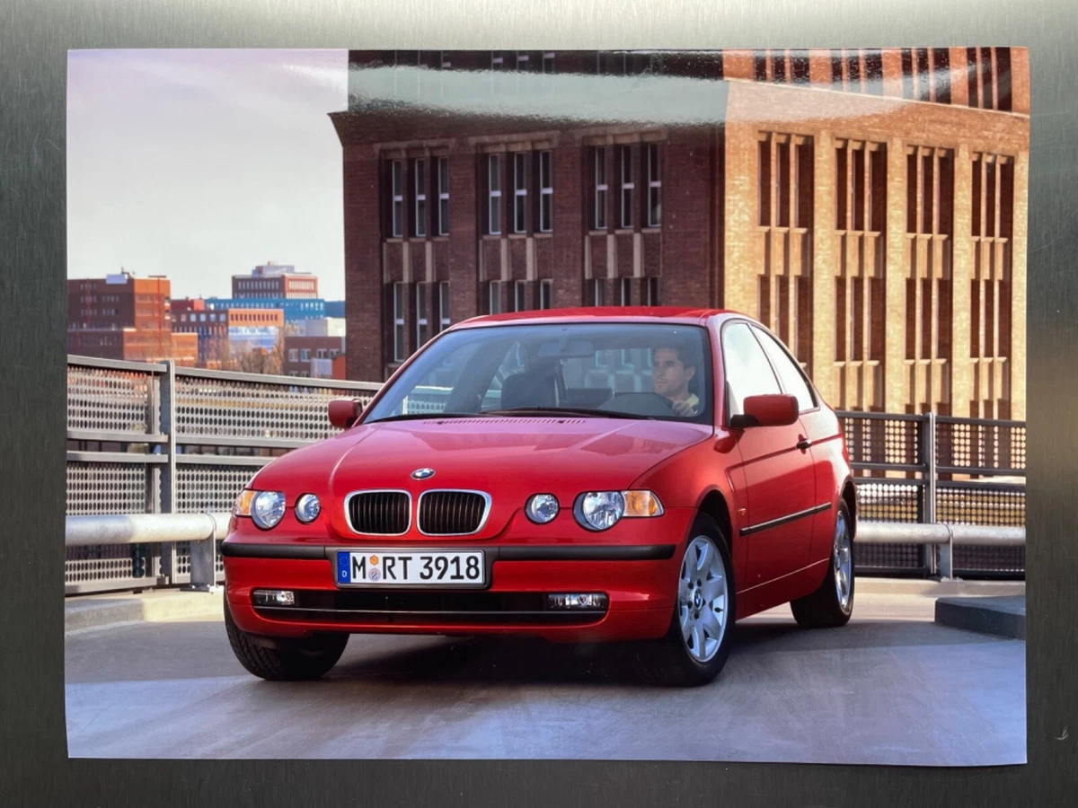 Original BMW 316ti Compact Large Format Press Photo 2001 front