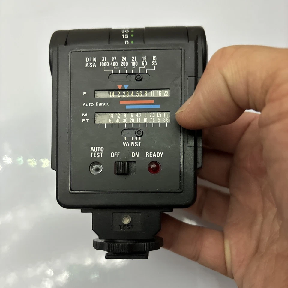 Achiever Camera Flash TZ 250 Shoe Mount *Not Working - For Parts Only* - Image 4 of 4