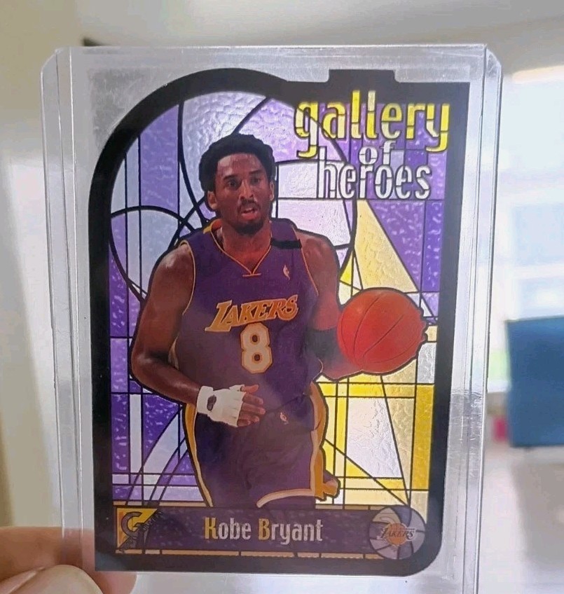 1999 Topps Gallery Kobe Bryant Gallery Of Heroes #GH3 1st Kobe Stained Glass SSP