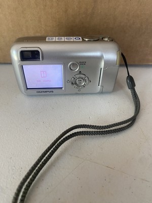 Olympus Camedia D-580 Zoom Digital Camera Silver READ DESCRIPTION 