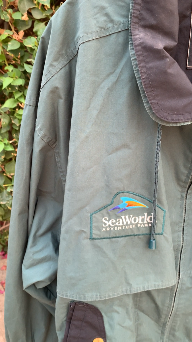 Vintage SeaWorld Shamu Orca Killer Whale Jacket Size XXL Gear For