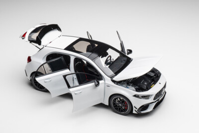 Kiloworks 1:18 Mercedes-Benz AMG A45 S Alloy Full Open Simulation