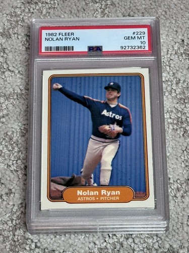 Nolan Ryan #229 1982 Fleer card