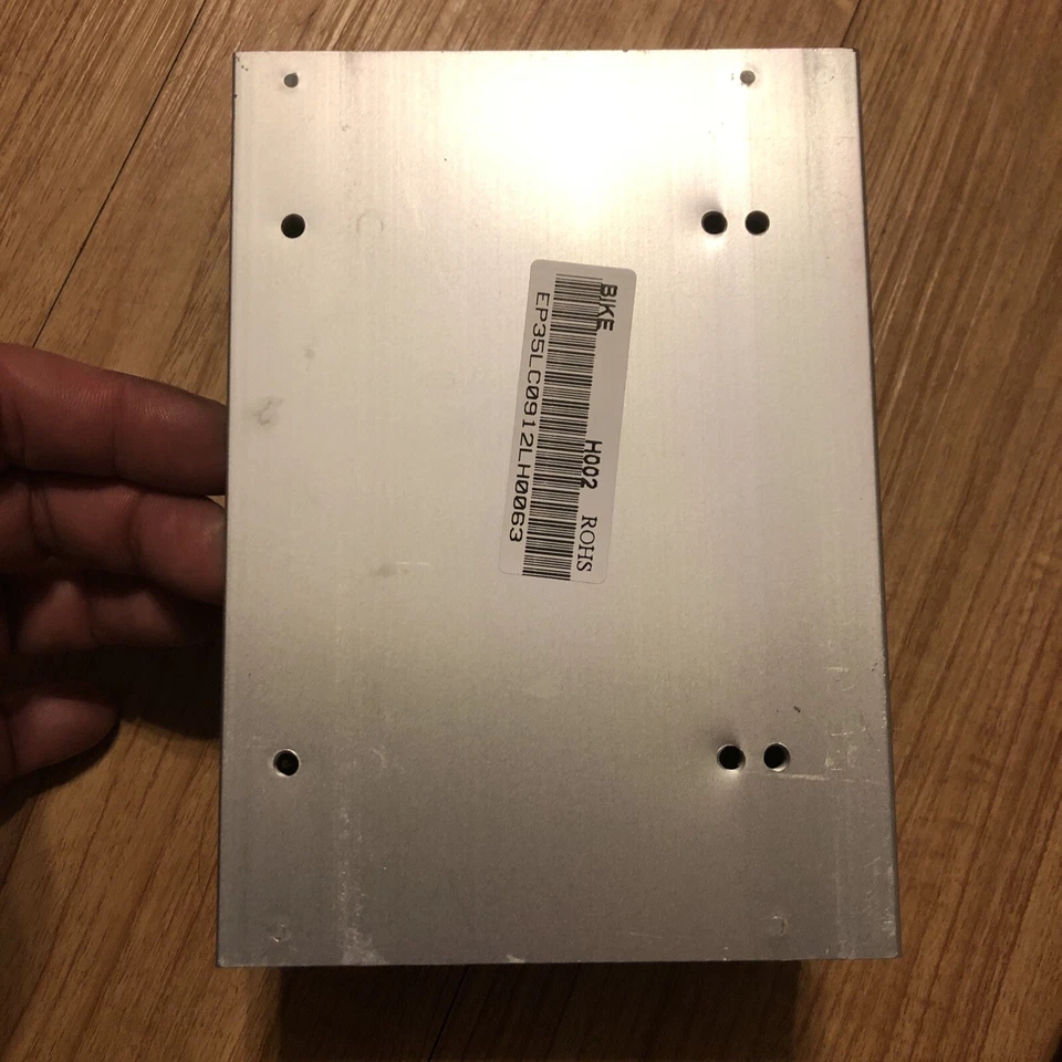 Controlador de bicicleta reclinada comercial Vision Fitness R70 usado Foto 3 de 4