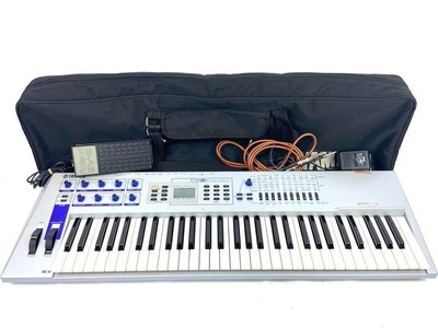 Yamaha CS2X CONTROL Keyboard Synthesizer w/case