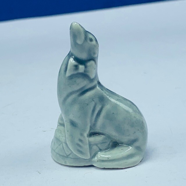 Wade Figurine England whimsies whimsy Red Rose tea Circus seal sea lion