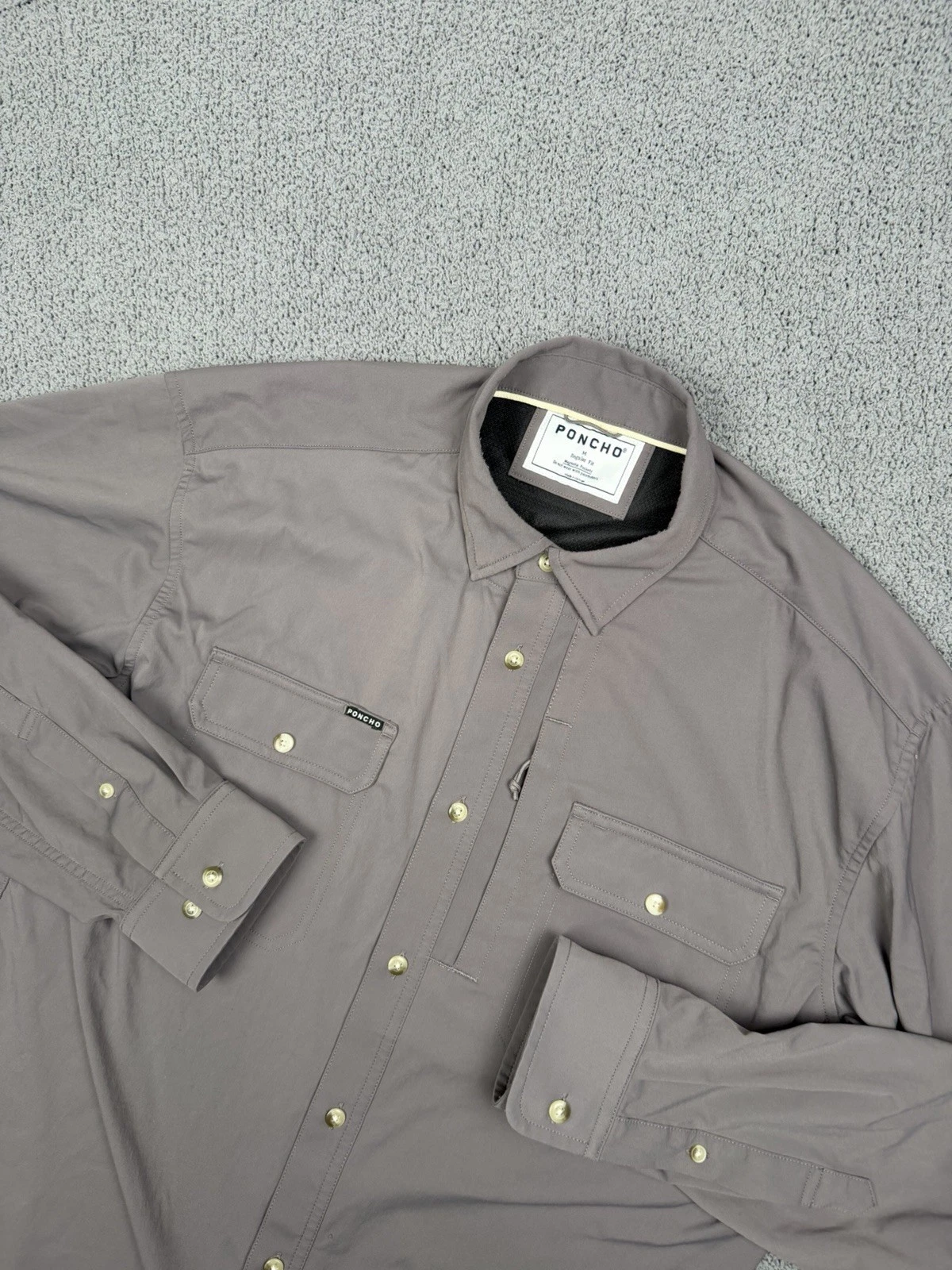 Poncho Shirt Mens M Gray Regular Fit Magnetic Pockets Short Sleeve Fishing
Opens in a new window or