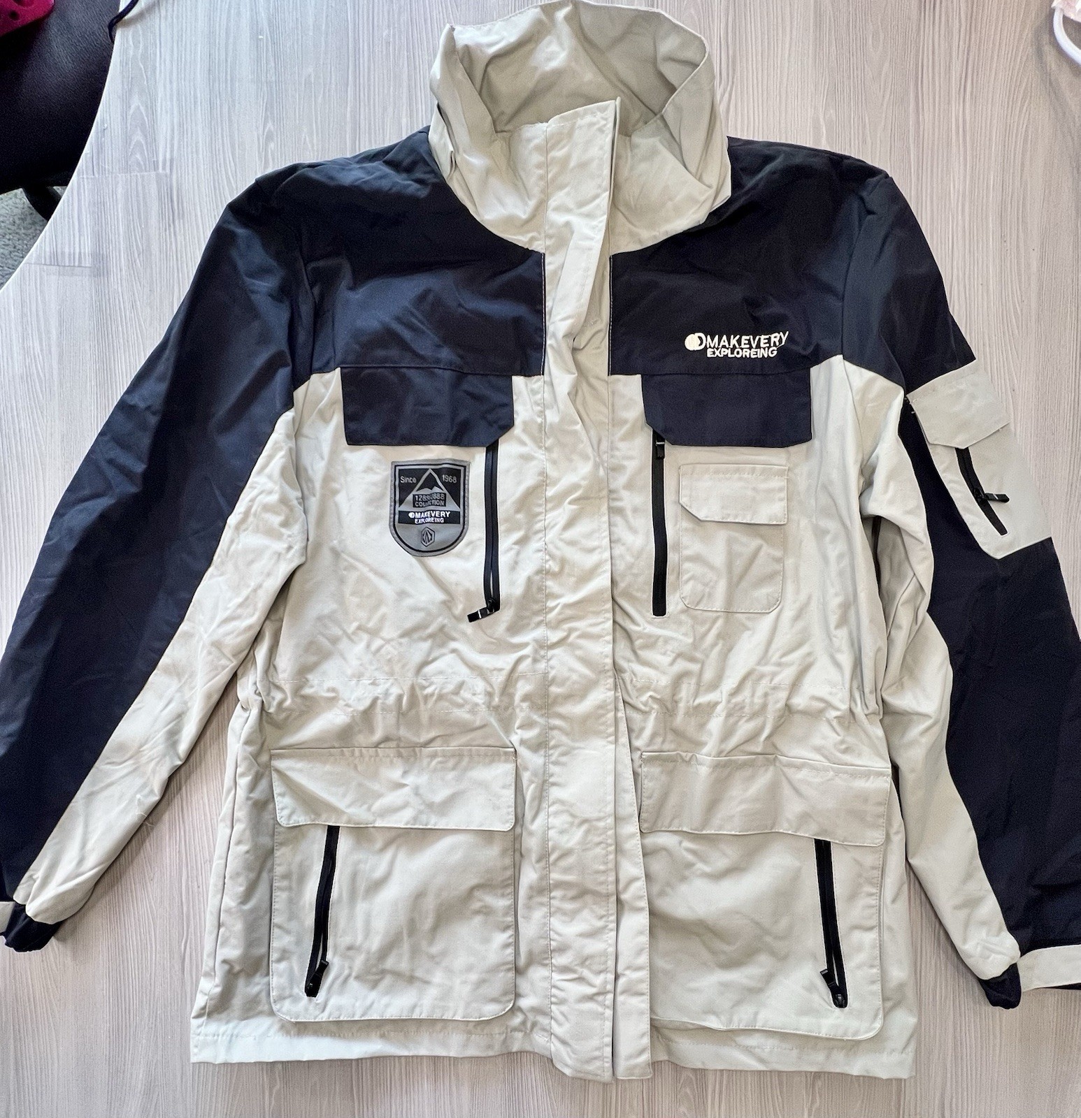 Makevery Exploring Techwear Jacket Men's Size Lar… - image 1