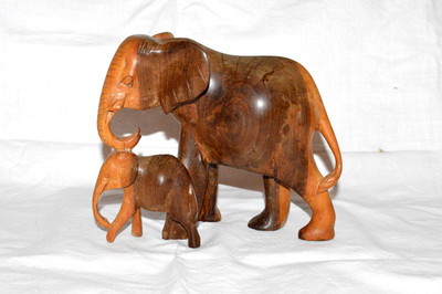 1950er TEAK HANDGESCHNITZTER GROSSER ELEFANT MIT BABY INDIEN QUALITÄT EAMES RETRO