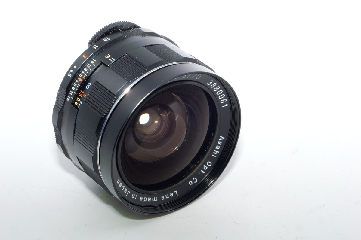 Pentax Super-Takumar 20mm f4.5 Prime Extra Wide Angle Lens. Case