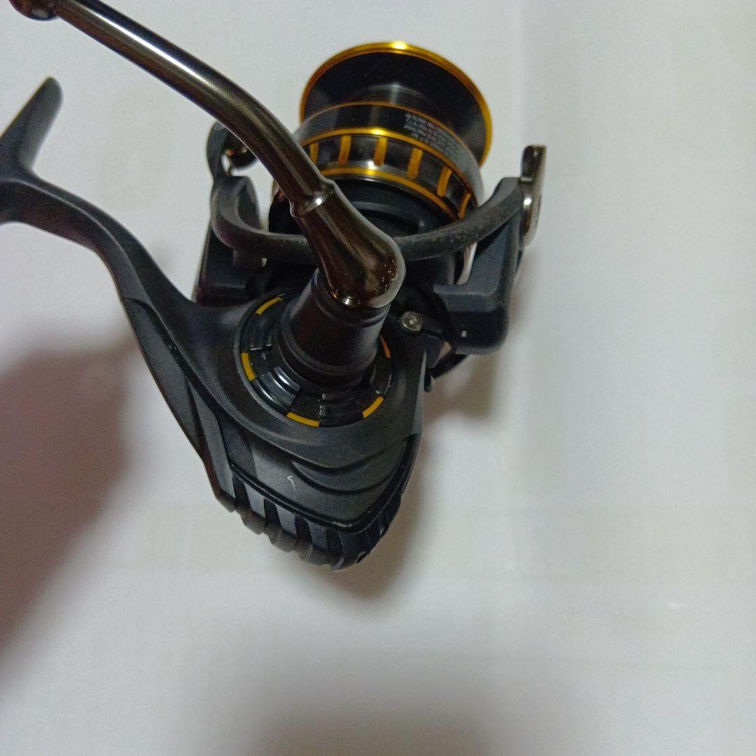 DAIWA　BG４０００H Daiwa BG4000 BG Saltwater Spinning Reel - TackleDirect