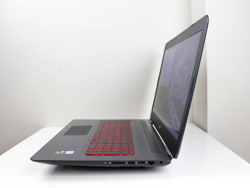 HP Omen 17t-w200 17.3 Intel Core i7-7700HQ 16 ГБ DDR4 512 ГБ SSD NVIDIA GTX 1050Ti - Изображение 3 из 4