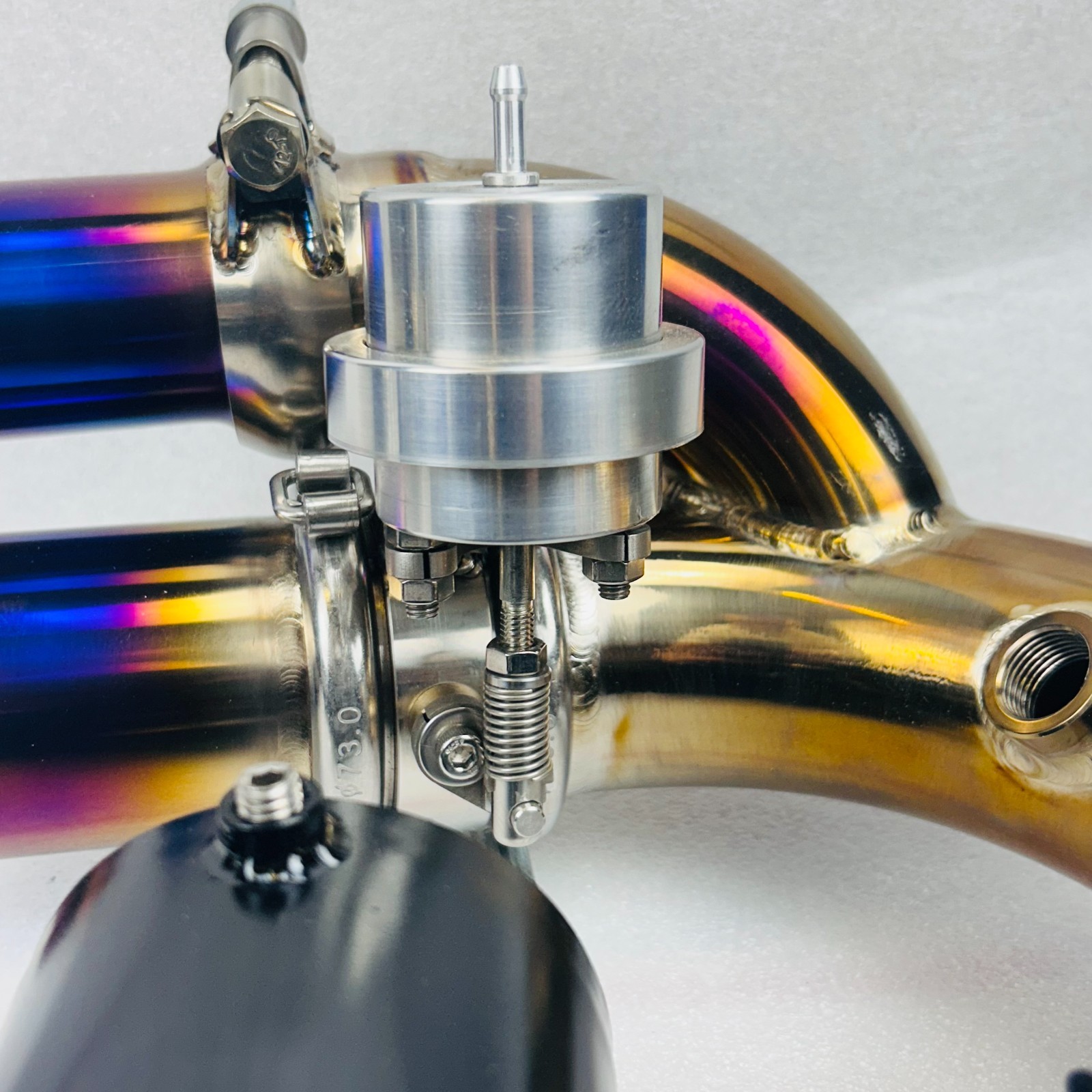 Porsche 911 GT3 Engine pipe