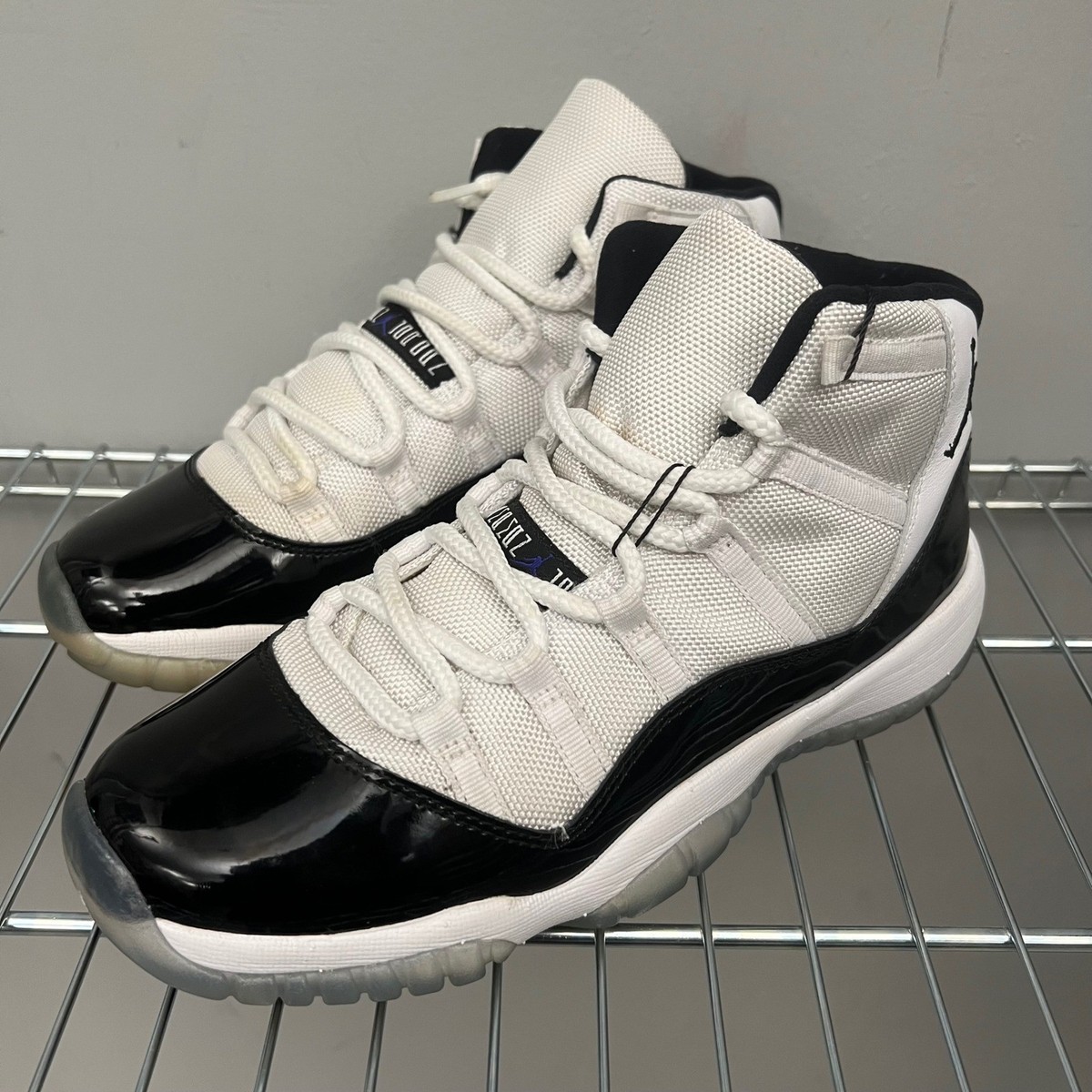 Jordan 11 Retro Concord 2018 GS White Black 378038-100 Size 7Y 