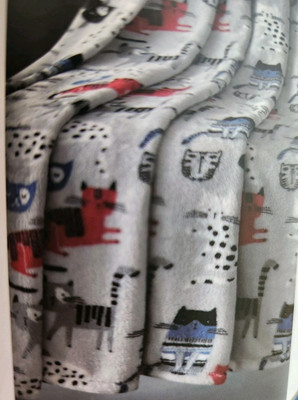 INTERIORS BY DESIGN 50''X60'' Printed ''CATS'' Throw Cozy Warmth NEW