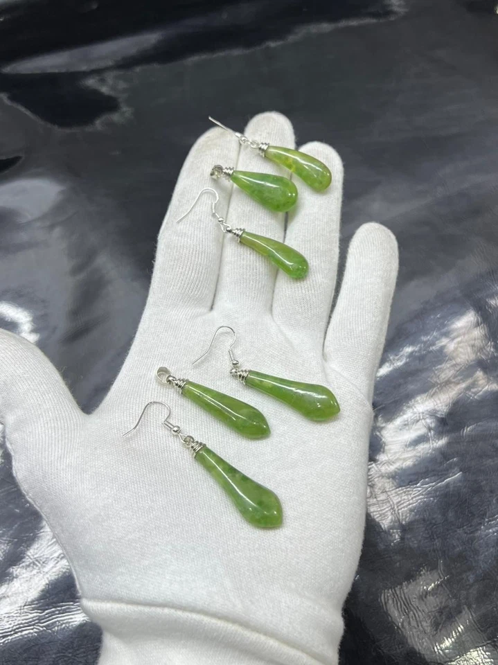 Pendientes de nefrita natural grado A+ - Excelente par de piedras preciosas verdes Foto 4 de 4