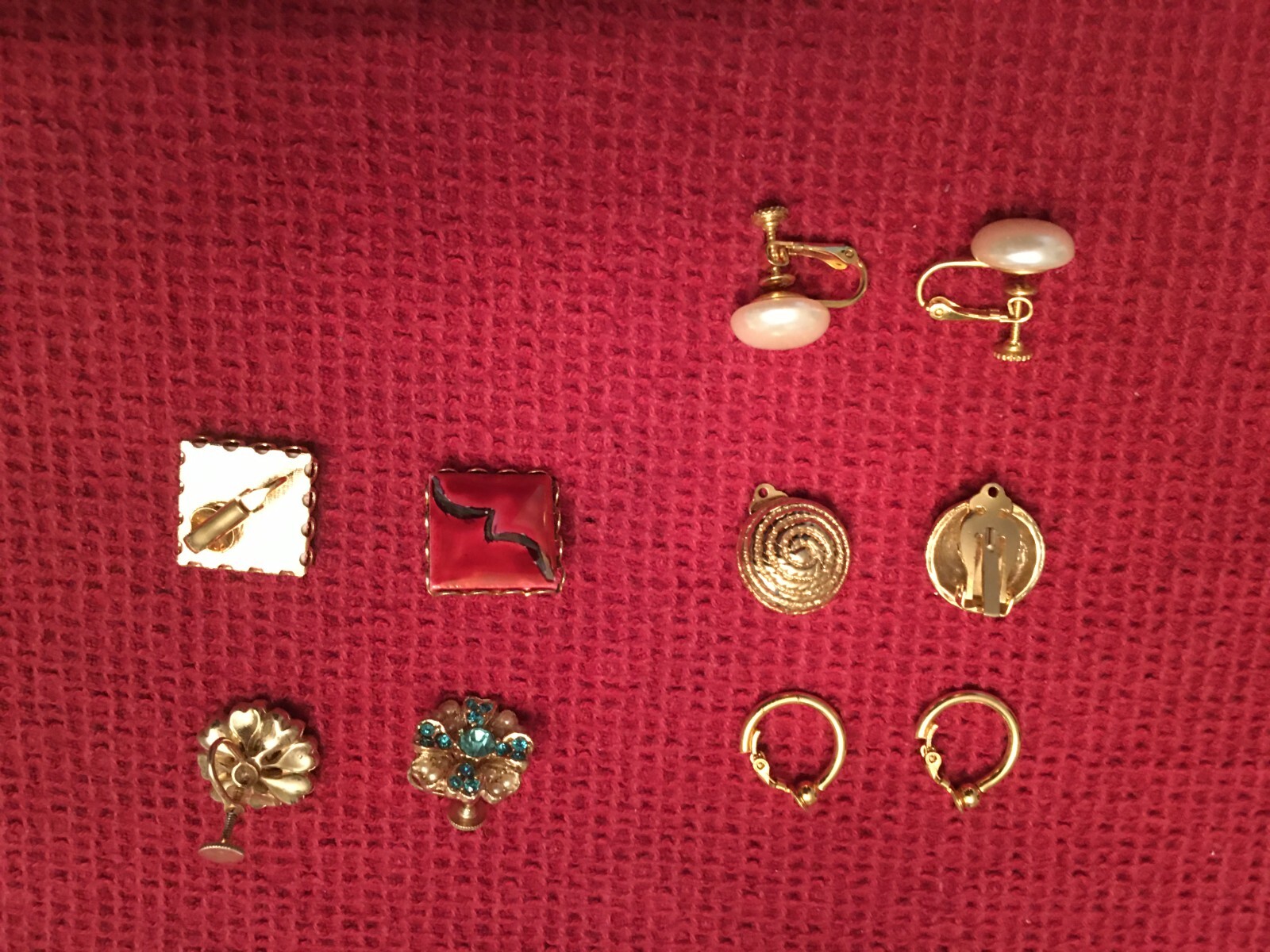 Vintage Group Of 5 Pairs Of Clip On Earrings Gold Tone Faux Pearl And vintage-group-of-5-pairs-of-clip-on-earrings-gold-tone-faux-pearl-and