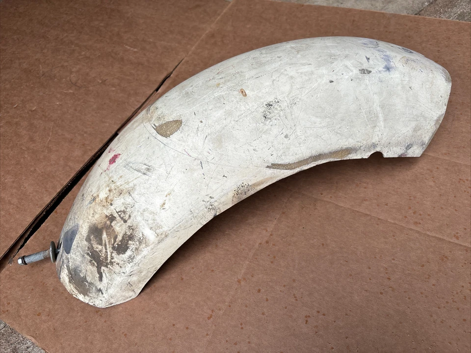 Guardabarros trasero interior CZ fibra de vidrio CZ 250 360 380 400 CZ CZ360 CZ380 CZ400 Foto 2 de 4