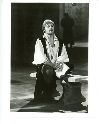Vintage 8x10 Photo Hamlet, Prince of Denmark 1980 Derek Jacobi Claire Bloom