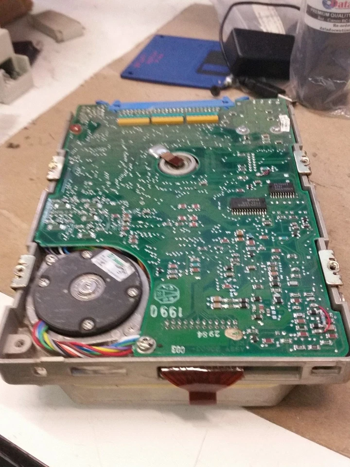 Seagate ST-251N 40 MB Hard Disk Drive SCSI - Image 3 of 3