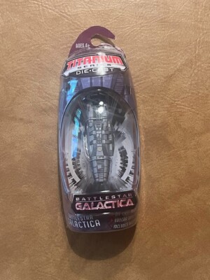 Battlestar Galactica Titanium Die-Cast Diecast Hasbro